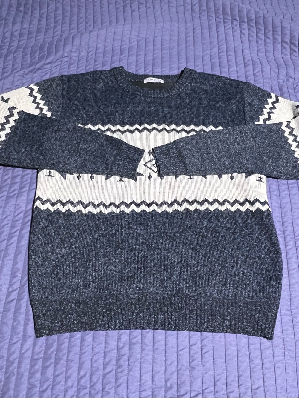 Men's Crewneck Sweater in Navy & Cream - Classic Knit
